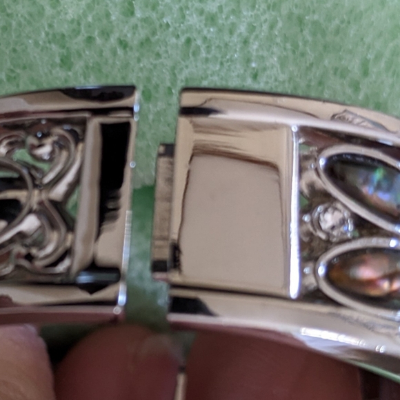 Beautiful Watch - Picture 6 of 9